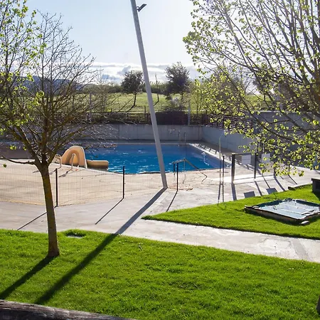 Semesterbostad Pena Telera Sabiñánigo