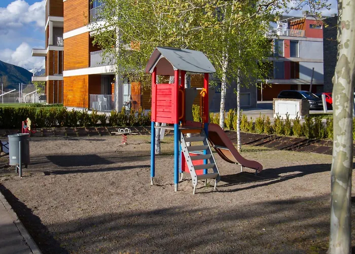 Semesterbostad Pena Telera Sabiñánigo